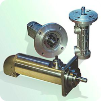 Self priming volumetric screw pumps